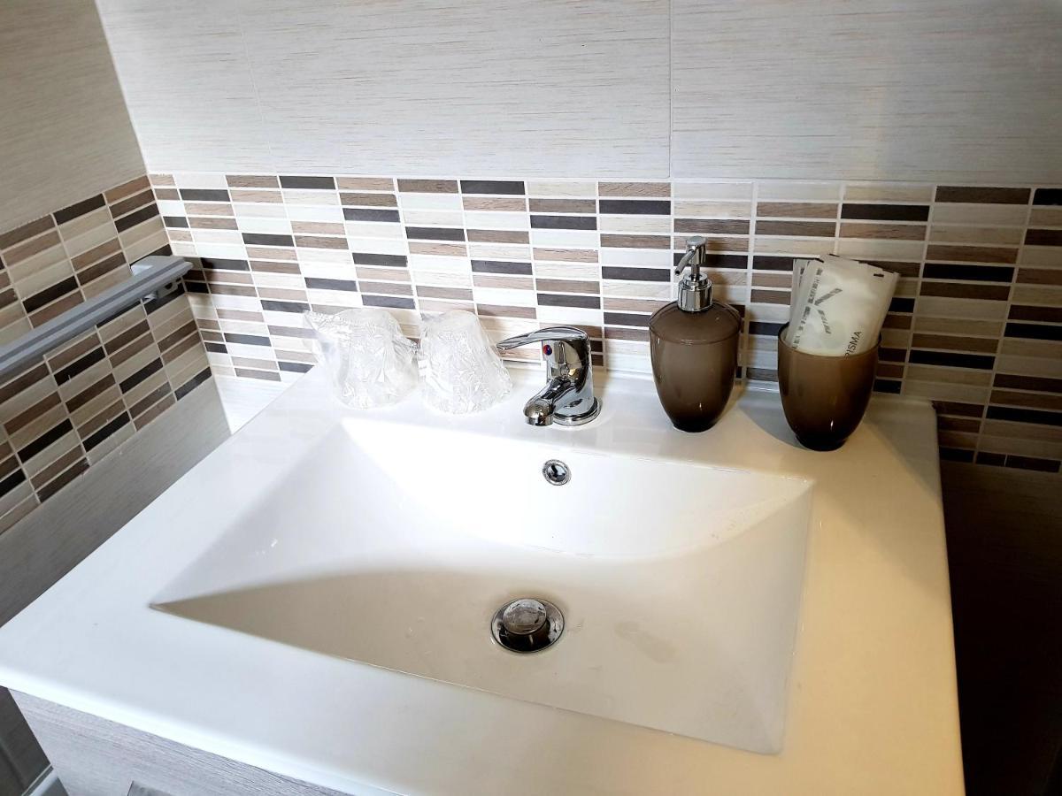 סיניסקולה Il Portico Rooms מראה חיצוני תמונה